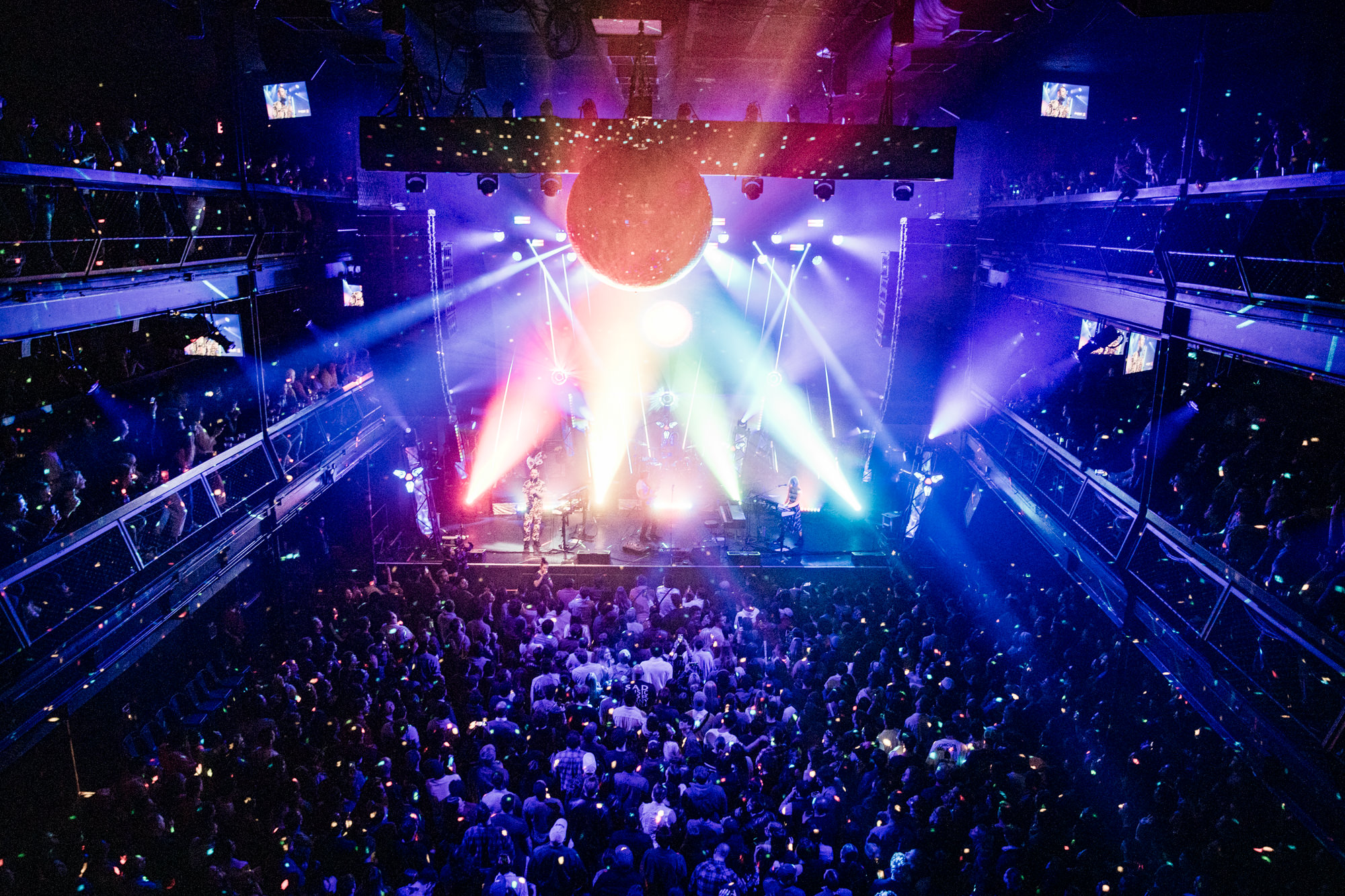 M83