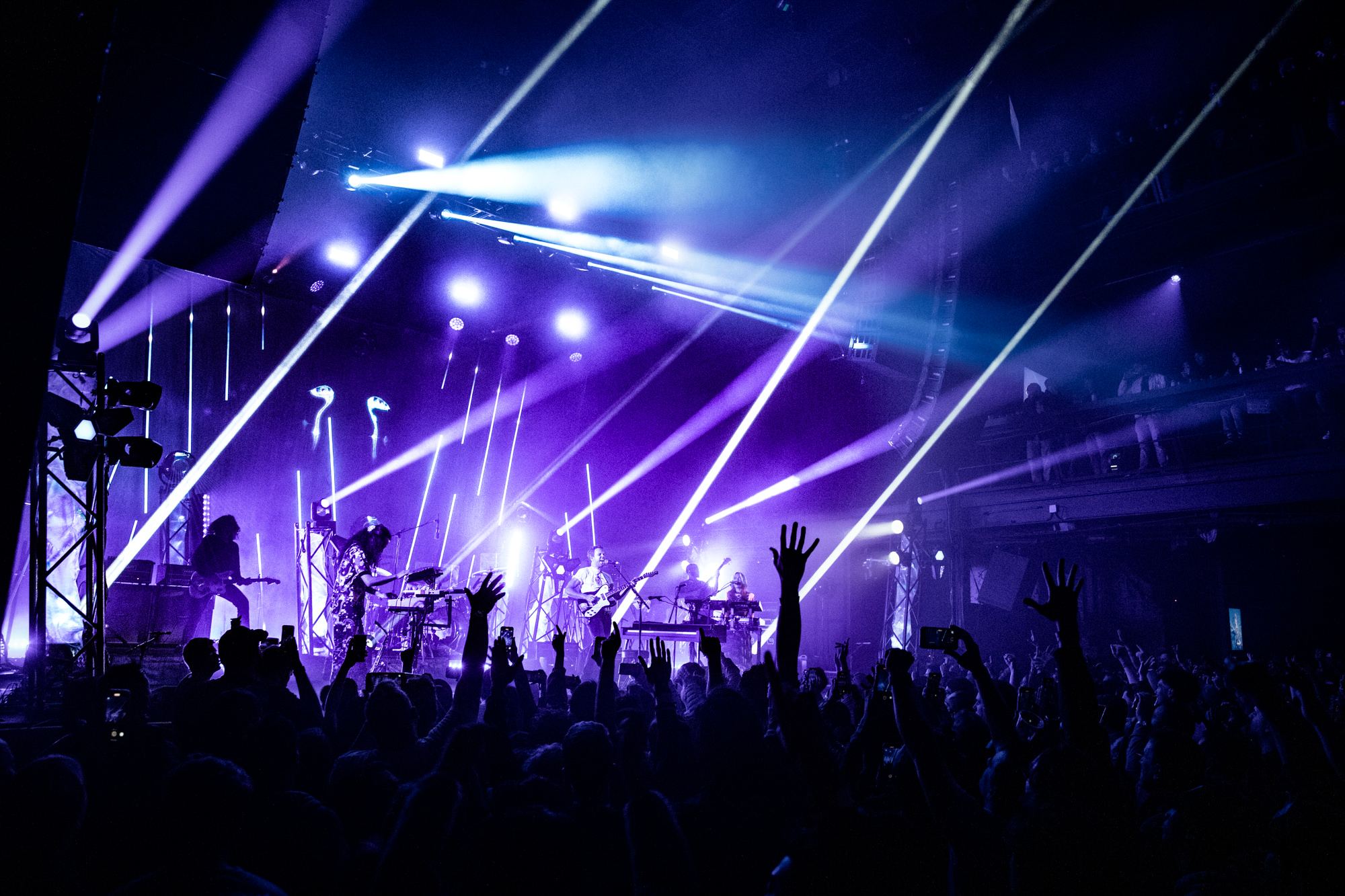M83